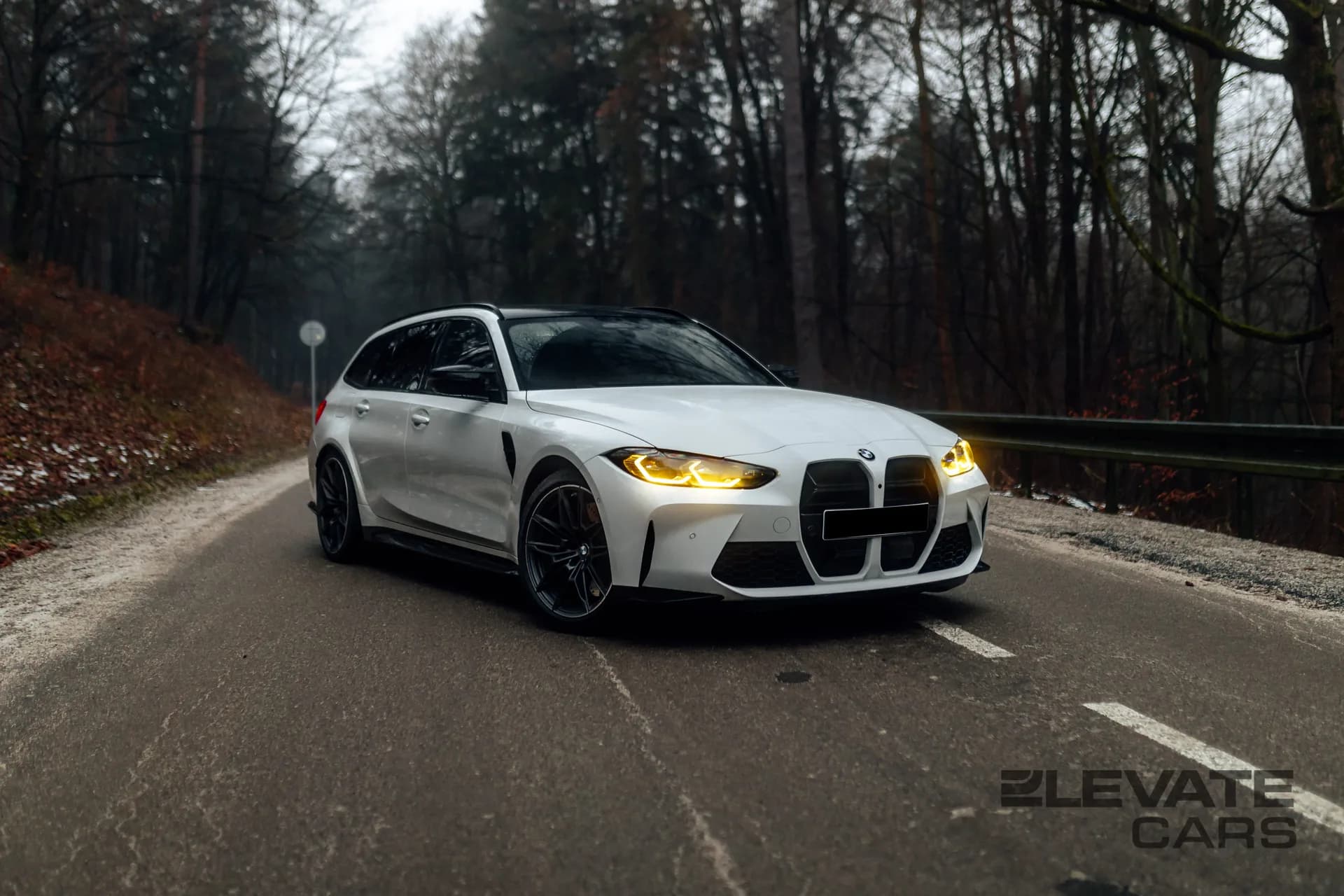 BMW M3 Competition Touring - obrázok 1